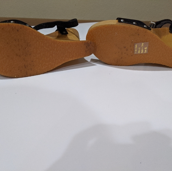 Forever 21 Wooden Heels - Picture 4 of 5